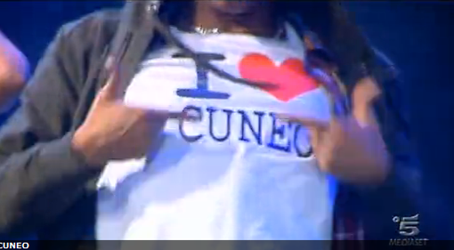 Oggi in piazza Galimberti, nel capoluogo, un Flash Mob per ballare la canzone di Cuneo