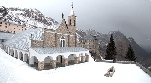 Deboli nevicate sulle Marittime e sulle Cozie: fenomeni in esaurimento nel corso della giornata Deboli nevicate sulle Marittime e sulle Cozie: fenomeni in esaurimento nel corso della giornata