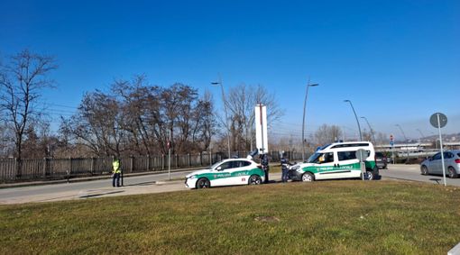 Alba, controlli della Polizia Locale: due patenti ritirate, altrettanti mezzi sospesi dalla circolazione per mancata revisione Alba, controlli della Polizia Locale: due patenti ritirate, altrettanti mezzi sospesi dalla circolazione per mancata revisione
