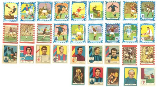 "Celo, manca"... scambio di figurine all'edicola Calandra di Cuneo "Celo, manca"... scambio di figurine all'edicola Calandra di Cuneo