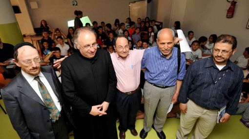 Una lezione di "Strade sempre pulite" a Genova