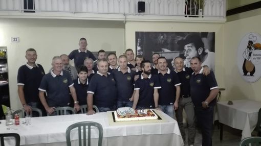 Alcuni momenti della festa di sabato sera Alcuni momenti della festa di sabato sera