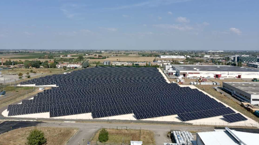 L'impianto a terra installato presso lo stabilimento della IRCE Spa di Imola, multinazionale che opera nel settore dei conduttori per avvolgimento e cavi elettrici