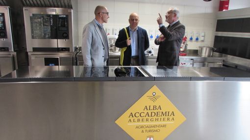 Alba: Maurizio Marello in visita alla sede del Centro di Formazione Professionale "Gianolio"