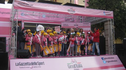 Maglia rosa e podio per gli alunni della terza D del 1° circolo di Savigliano