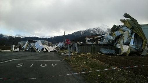 Raffiche di vento fortissime sul Cuneese, decine di chiamate ai vigili del fuoco (VIDEO E GALLERY)