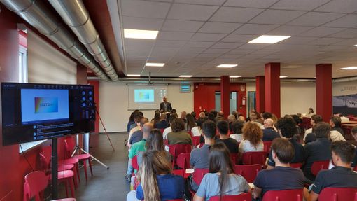 «Essere sé stessi è un diritto, anche al lavoro»