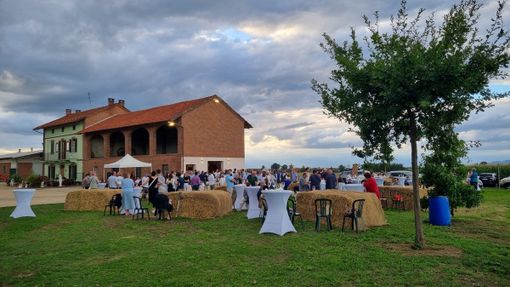 In foto Cascina Italia che ha aperto le porte per Aperitinca, a Ceresole