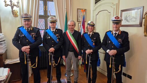 Polizia Locale di Bra, promossi due nuovi vicecommissari: sono Bruna Dalmasso e Carlo Barra Polizia Locale di Bra, promossi due nuovi vicecommissari: sono Bruna Dalmasso e Carlo Barra