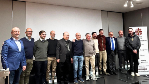 Questa mattina la presentazione dell'iniziativa a Palazzo Banca d'Alba Questa mattina la presentazione dell'iniziativa a Palazzo Banca d'Alba