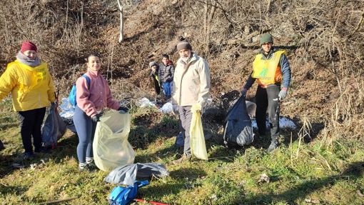 Legambiente in azione a Roreto di Cherasco: raccolti 50 sacchi di rifiuti