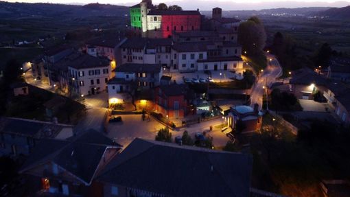 Il castello di Roddi, affascinante anche dall'alto