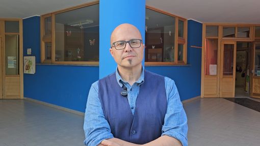 Il plesso di Piano Quinto da settembre diventa “Scuola senza zaino” [VIDEO]