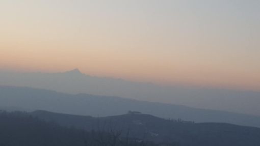 Addio 2025: l’ultimo tramonto dell’anno è da cartolina