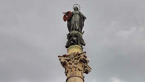 Maria Immacolata in piazza di Spagna, a Roma