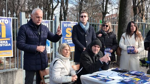 La Lega a Fossano a difesa del poliziotto e delle Forze dell’Ordine, Bergesio: “Difendiamo coloro che sono la sicurezza nel nostro Paese” [FOTO E VIDEO]