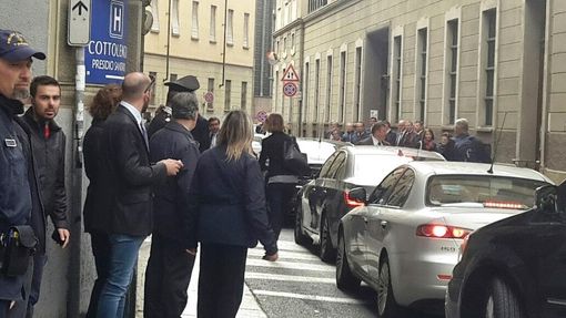 Auto blu meno care per i politici, la rabbia del M5s: “Cirio, ennesimo privilegio” Auto blu meno care per i politici, la rabbia del M5s: “Cirio, ennesimo privilegio”