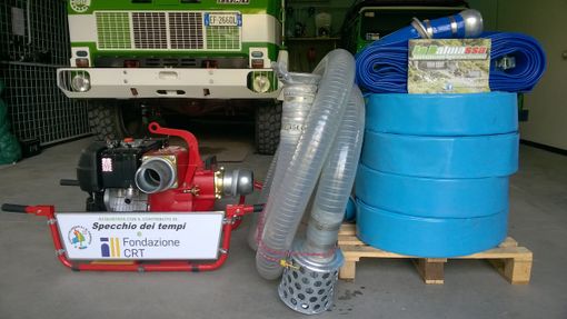 Le foto di parte del materiale rubato nella sede Aib di Bagnolo Piemonte