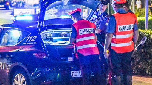 Controlli di Ferragosto, ritirata la patente ad un 74enne positivo a droga e alcol