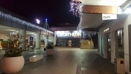 Tante iniziative natalizie al Molo 8.44, shopping center di Vado Ligure Tante iniziative natalizie al Molo 8.44, shopping center di Vado Ligure