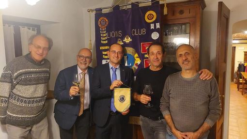 Al Lions Club Carrù - Dogliani ha ospitato una serata con i Trelilu Al Lions Club Carrù - Dogliani ha ospitato una serata con i Trelilu