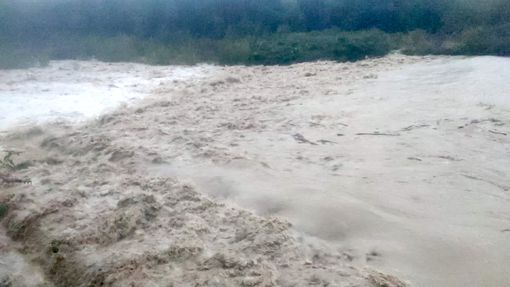 Il torrente Gesso (foto) ha registrato dalle prime ore della mattinata odierna un incremento repentino