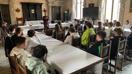 A Savigliano gli studenti dell'Arimondi-Eula a “lezione” di Comune