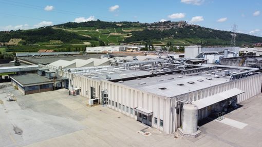 Lo stabilimento Sublitex di strada Tagliata ad Alba