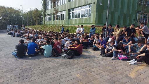 Studenti in visita al nuovo itis Rivoira stamattina
