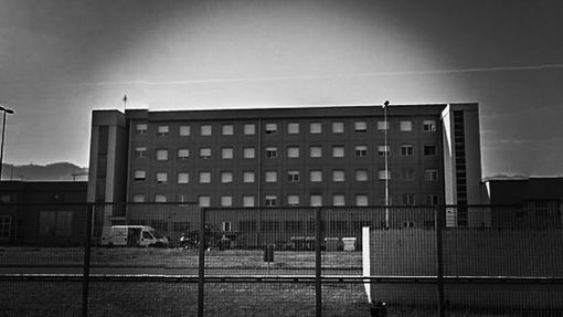 Detenuto aggredisce agente durante l’ispezione notturna nel carcere di Saluzzo Detenuto aggredisce agente durante l’ispezione notturna nel carcere di Saluzzo