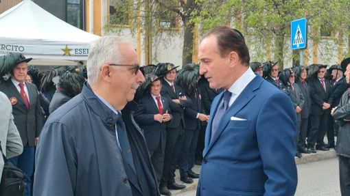 Franco Civallero con Alberto Cirio all'inaugurazione del monumento al Bersagliere Franco Civallero con Alberto Cirio all'inaugurazione del monumento al Bersagliere