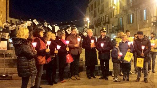 Saluzzo, una immagine della fiaccolata 2016 Saluzzo, una immagine della fiaccolata 2016