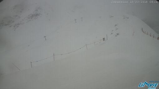 Chiusi per vento e pericolo valanghe alcuni impianti a Limone Piemonte