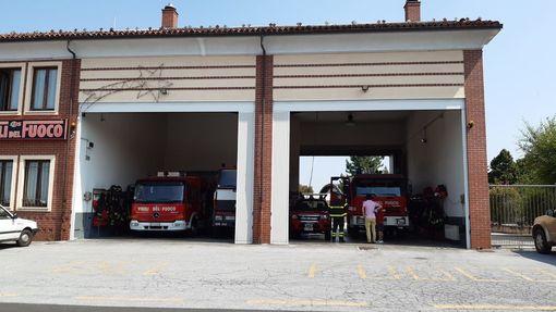 Sei anni di concessione gratuita della caserma ai Vigili del fuoco di Fossano. Ma il Comune chiede il pagamento di cinque anni di bollette