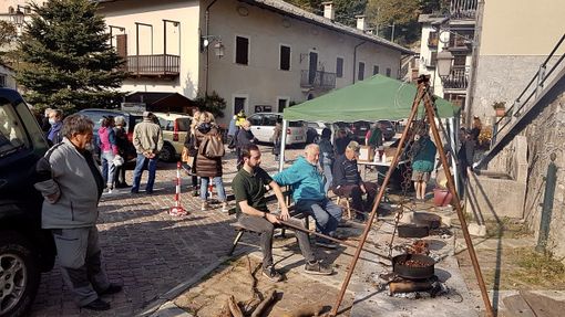 A Valcasotto il trionfo dei “mondaj” A Valcasotto il trionfo dei “mondaj”