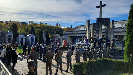 Commemorazione dei defunti e cerimonia in onore dei caduti al cimitero urbano di Cuneo (FOTO)