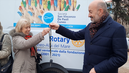 La consegna delle chiavi del furgone