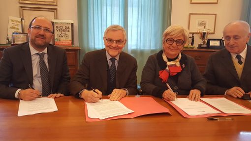 Bra, soppressione di tre passaggi a livello ed avvio della copertura dei binari della linea ferroviaria Alba-Bra