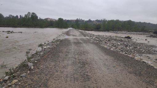 Piogge e aumento del livello del Gesso: guado inagibile tra Cuneo e La Mellana