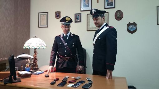 Utilizzavano I-Phone o Smartphone rubati: in 10 denunciati per ricettazione a Cuneo, Alba e Borgo San Dalmazzo Utilizzavano I-Phone o Smartphone rubati: in 10 denunciati per ricettazione a Cuneo, Alba e Borgo San Dalmazzo