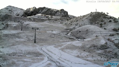 Prima spolverata di neve sulle cime della provincia di Cuneo Prima spolverata di neve sulle cime della provincia di Cuneo