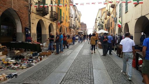 Torna il Mercatino dell'Antiquariato e del Collezionismo di Pro Loco Fossano Torna il Mercatino dell'Antiquariato e del Collezionismo di Pro Loco Fossano