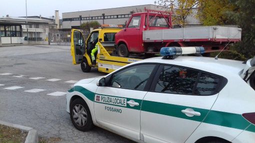 Fossano, poker di sequestri d'auto dalla Polizia Locale: sono 34 dall'inizio del 2016