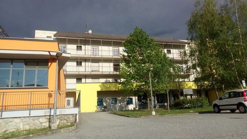 Dal comune di Borgo San Dalmazzo 60 tute protettive per gli operatori della rsa “Padre Fantino”