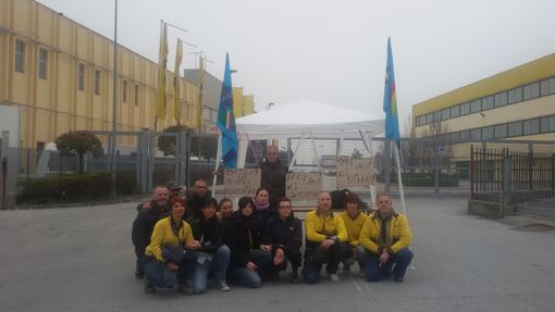 Genola: al Mercatone Uno insieme ai saldi inzia lo sciopero