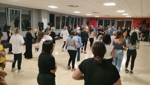 Iscriviti ai nuovi corsi di Salsa e Bachata a Cuneo Iscriviti ai nuovi corsi di Salsa e Bachata a Cuneo