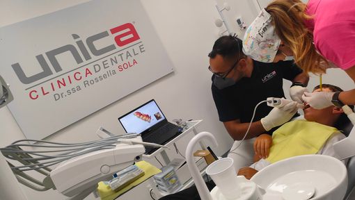 Come si svolge la prima visita dal dentista? Intervista al dottor Paolo Simonazzi odontoiatra di Unica Clinica Dentale [video]