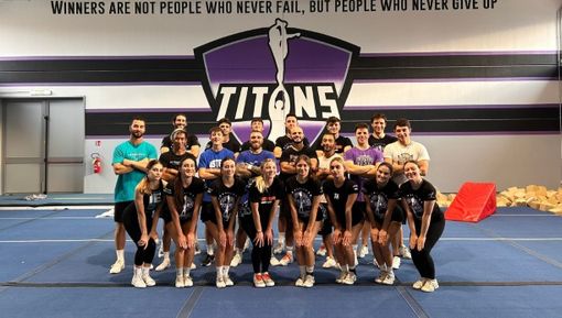 Alba Cheer: atleti Titans sulla strada per i mondiali Alba Cheer: atleti Titans sulla strada per i mondiali