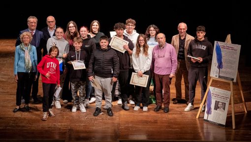 La premiazione degli studenti delle scuole saviglianesi, avvenuta lo scorso anno, da parte dell'associazione Cenacolo Clemente Rebora