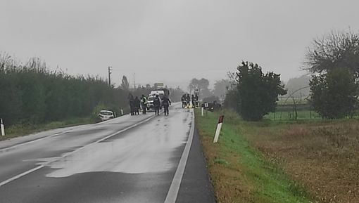 Si aggrava il bilancio dell'incidente in frazione Ronchi a Cuneo: deceduto un ragazzo di 21 anni Si aggrava il bilancio dell'incidente in frazione Ronchi a Cuneo: deceduto un ragazzo di 21 anni